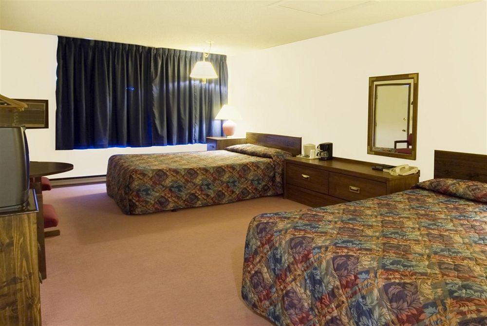 Americas Best Value Inn Laramie Room photo
