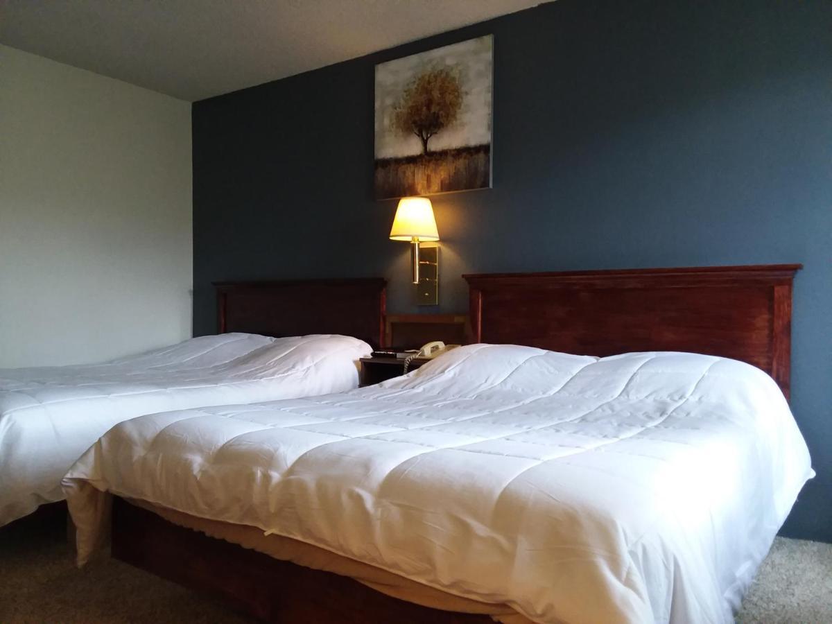 Americas Best Value Inn Laramie Exterior photo